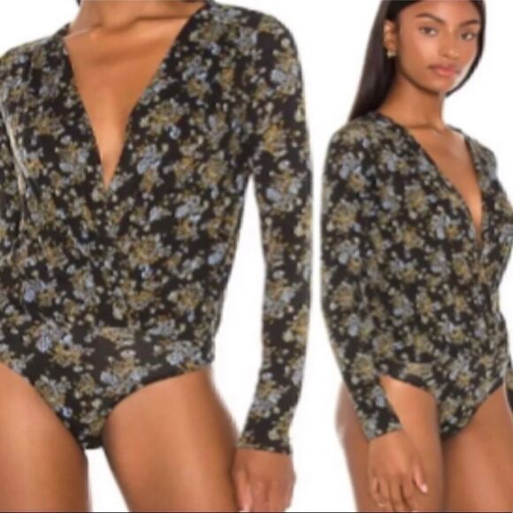 Free people bodysuit Womens Sz Small Long Sleeve Floral V Neck night combo NWT - Picture 2 of 9